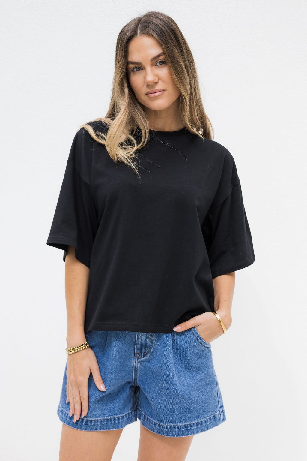 Koah Boxy-Fit Tee - Black