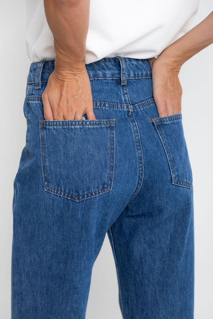 Dakota Straight-Leg Denim Jeans - Mid Blue Wash - The Self Styler Exclusive
