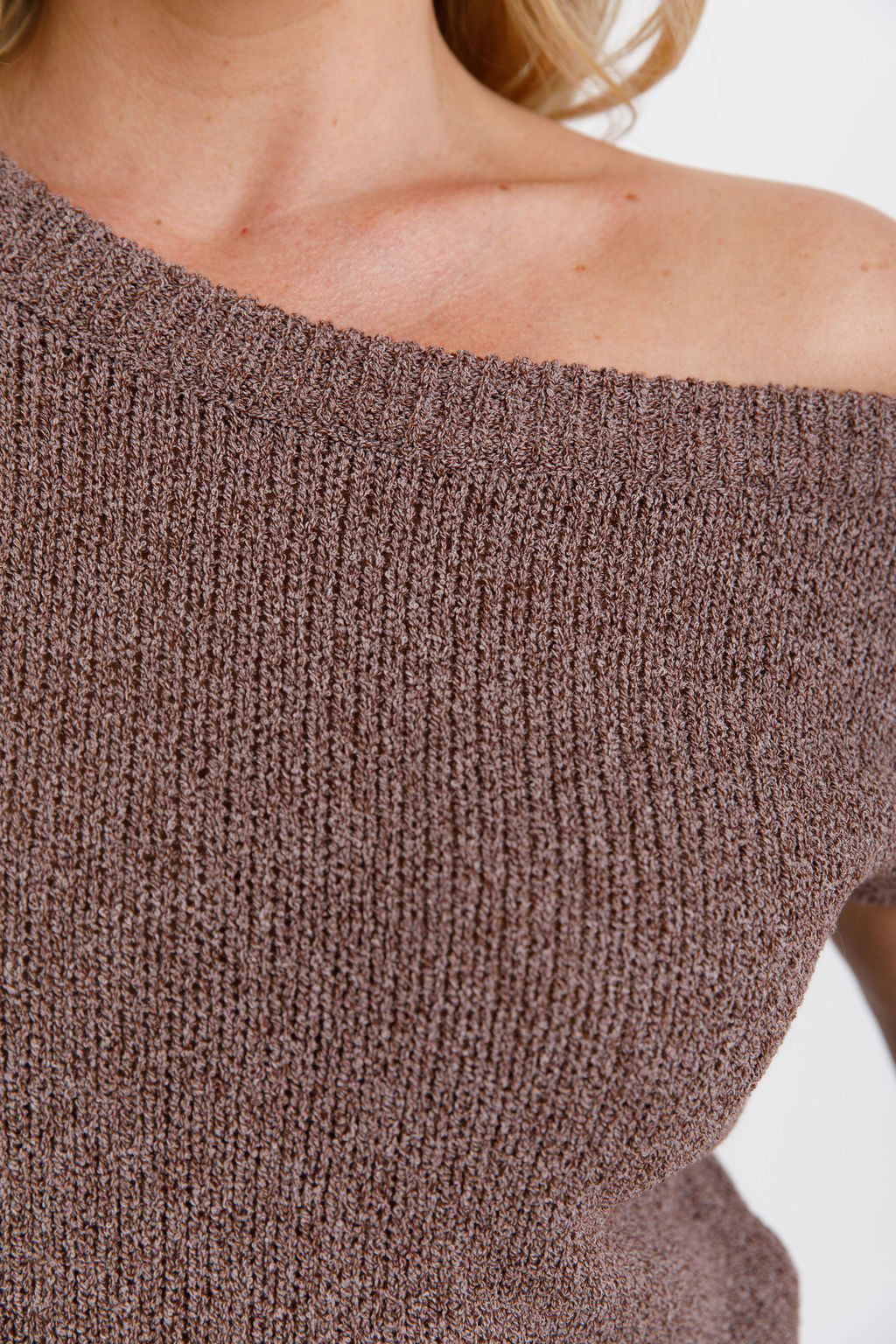 Avalon Off-The-Shoulder Top - Choc Marle