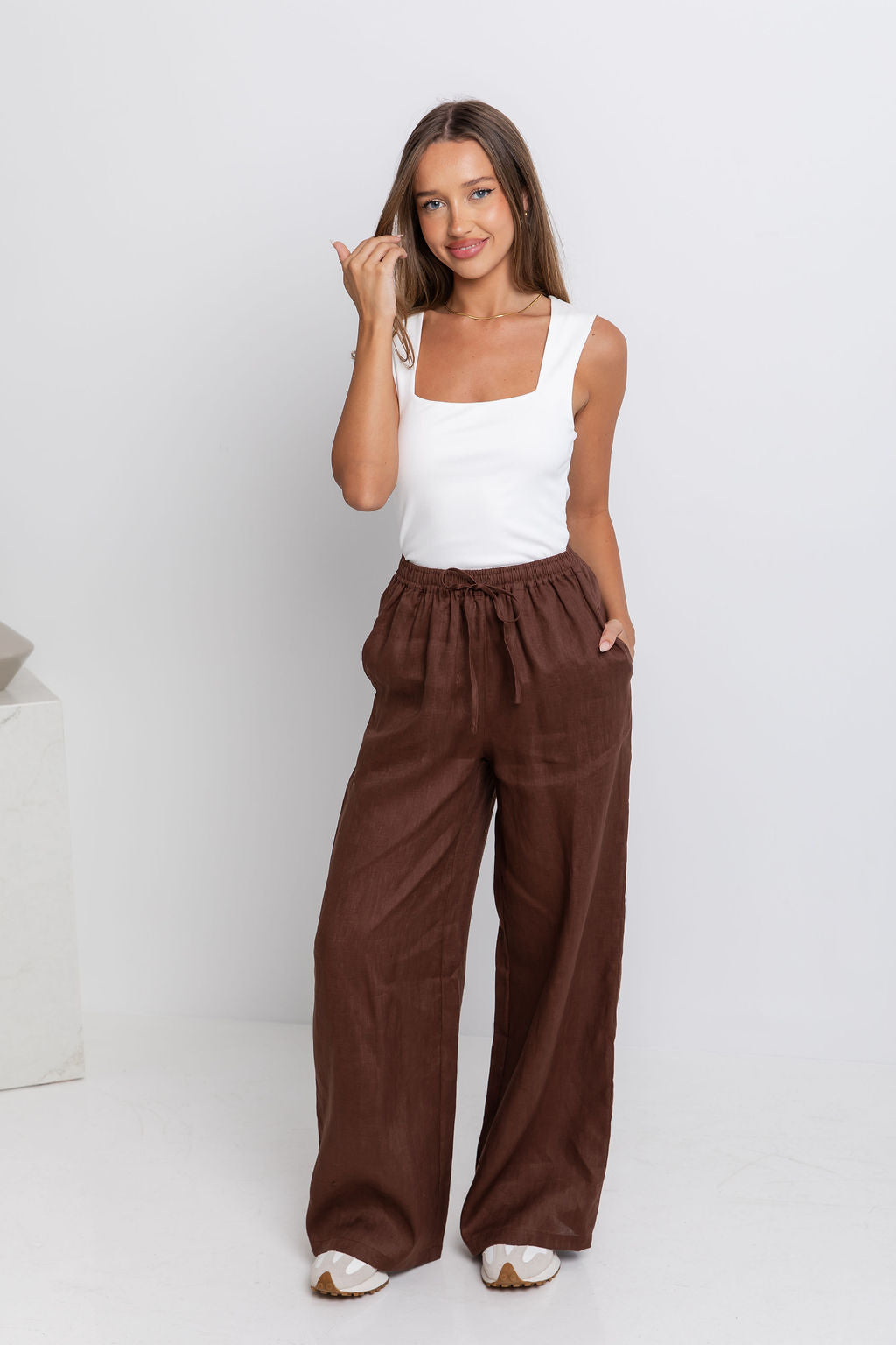 Tahlia Straight-Leg Linen Pants - Chocolate