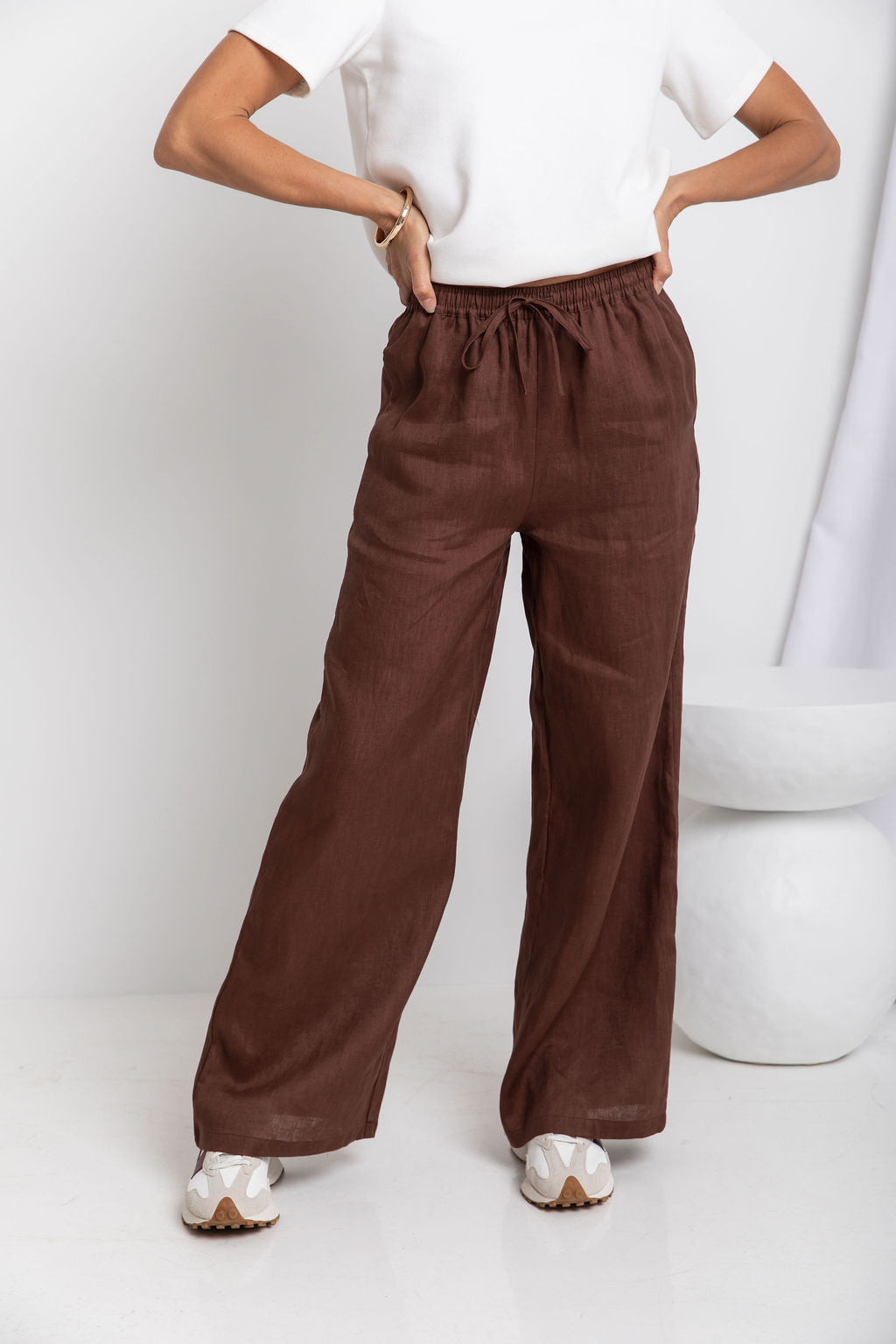 Tahlia Straight-Leg Linen Pants - Chocolate