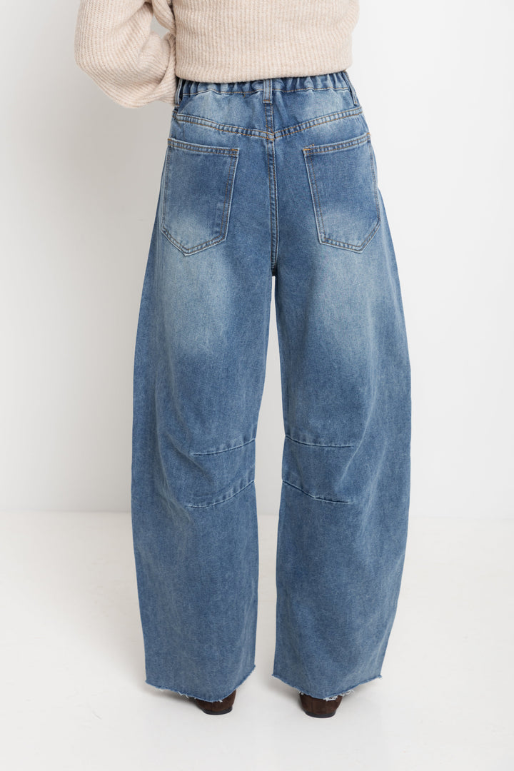 Cody Barrel Denim Jeans - Mid Blue Wash