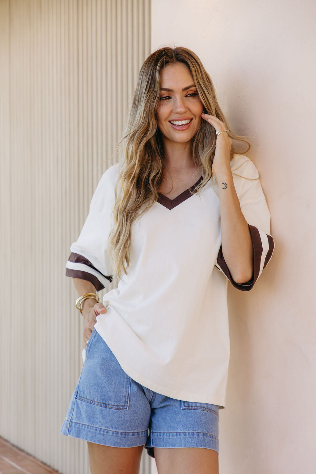 Stevie Relaxed-Fit V-Neck Tee - Butter and Chocolate